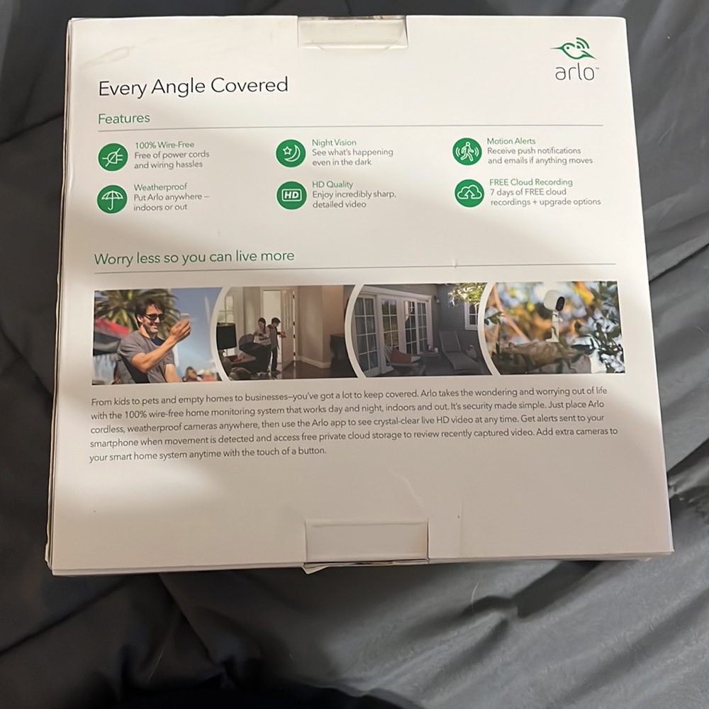 Arlo  security system - Picture 3 of 5